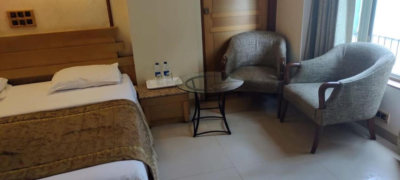 Hotel Deccan Royaale, Shivajinagar Pune Exterior foto