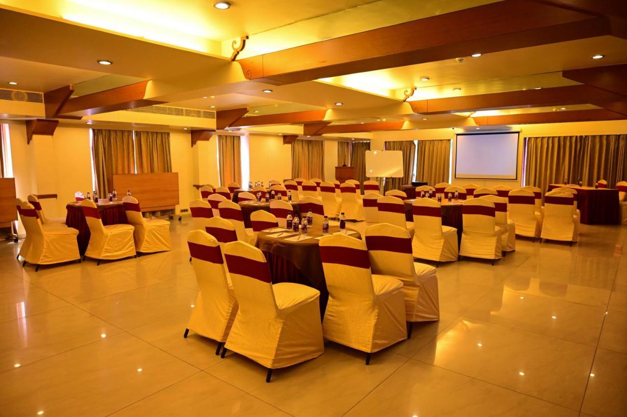Hotel Deccan Royaale, Shivajinagar Pune Exterior foto